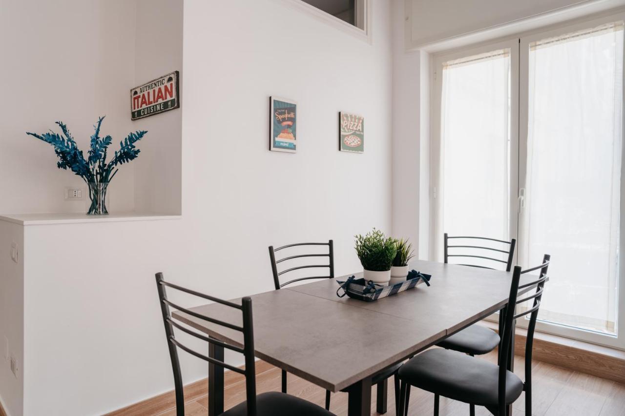 Apartament Brombeis Aurea By Casanapoletana - Town Center Neapol Zewnętrze zdjęcie