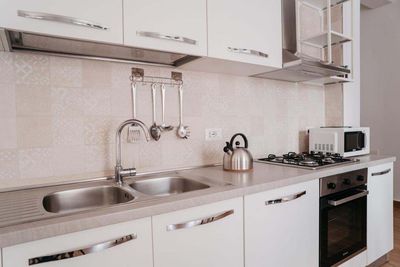 Apartament Brombeis Aurea By Casanapoletana - Town Center Neapol Zewnętrze zdjęcie